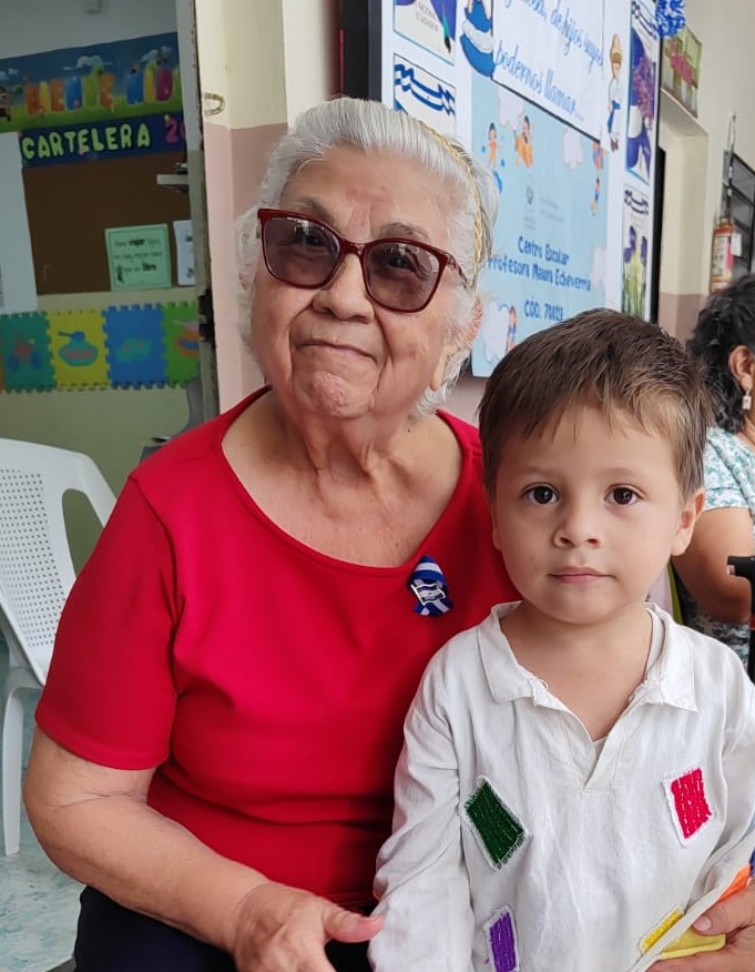 Maestra Maura Echeverría